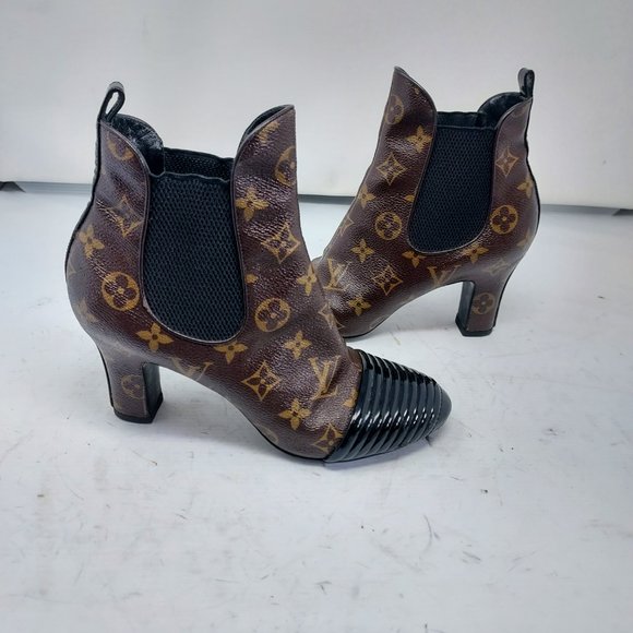 Louis Vuitton Monogram Brown Heels with Black Toe - Picture 14 of 15